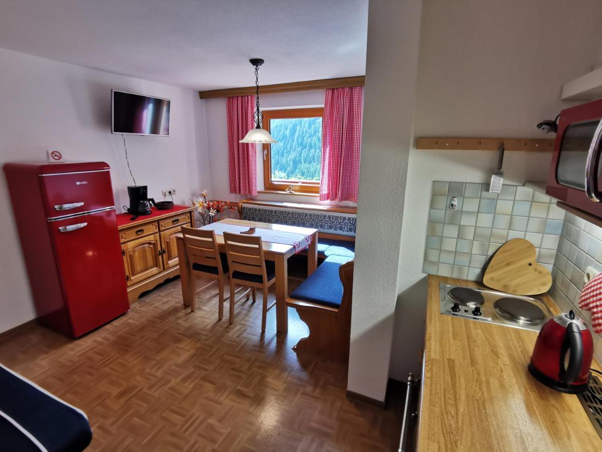Ferienwohnungen Böhm St. Jakob in Defereggen Exterior foto